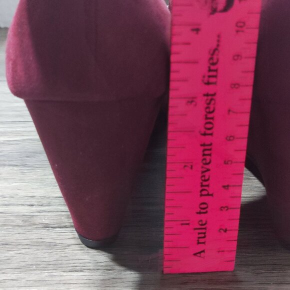 Jellypop Gita Stappy Wedge Flock Sandals Size 7M Maroon Round Toe Comfort - Picture 6 of 13